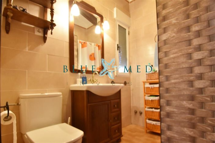 Image No.18-4 Bed Country House for sale