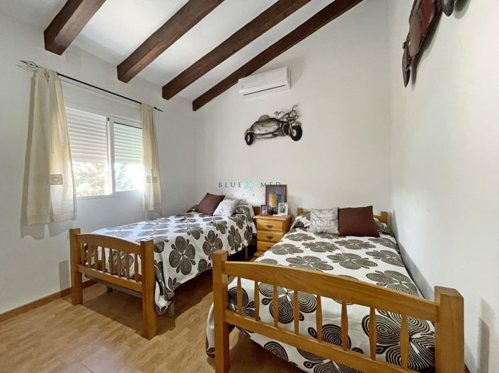 Image No.29-4 Bed Country House for sale