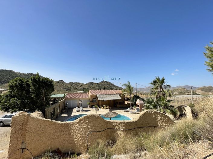 Image No.35-4 Bed Country House for sale