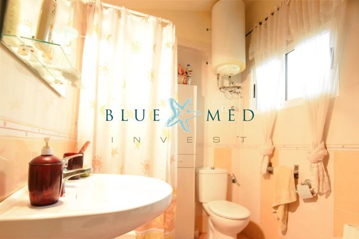 Image No.4-4 Bed Country House for sale