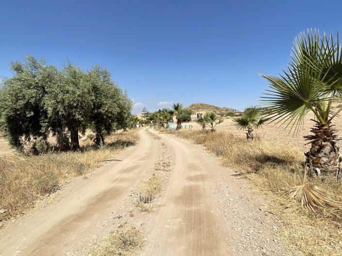 Image No.40-4 Bed Country House for sale