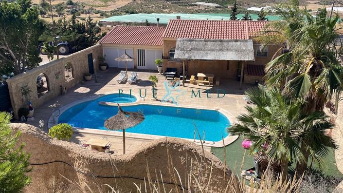 Image No.43-4 Bed Country House for sale