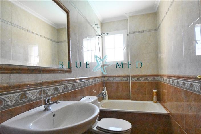 Image No.11-6 Bed Property for sale