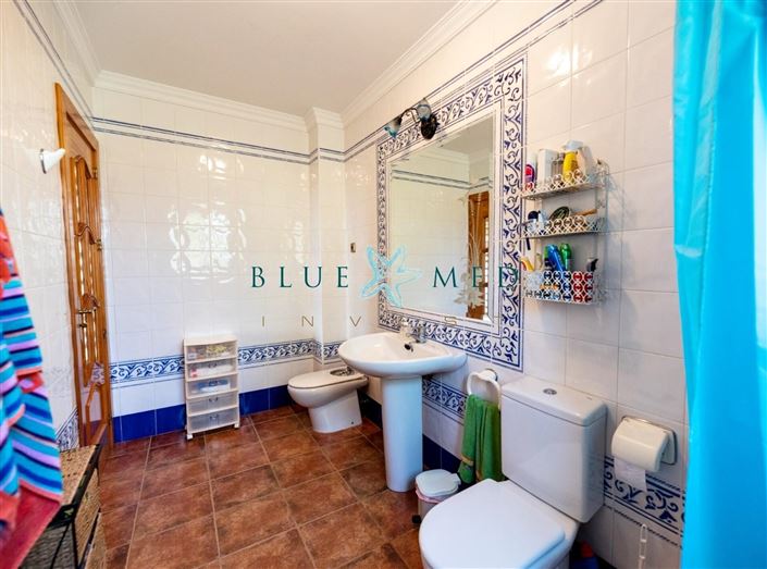 Image No.10-4 Bed Villa for sale