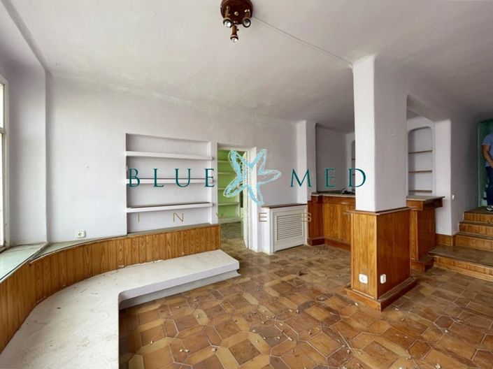 Image No.11-7 Bed Villa for sale