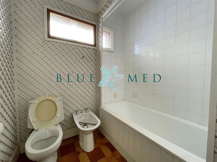 Image No.18-7 Bed Villa for sale