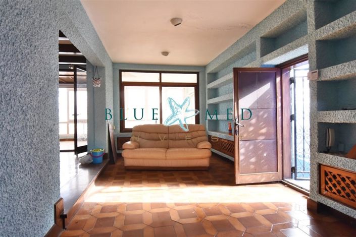 Image No.4-7 Bed Villa for sale