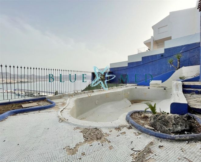 Image No.8-7 Bed Villa for sale