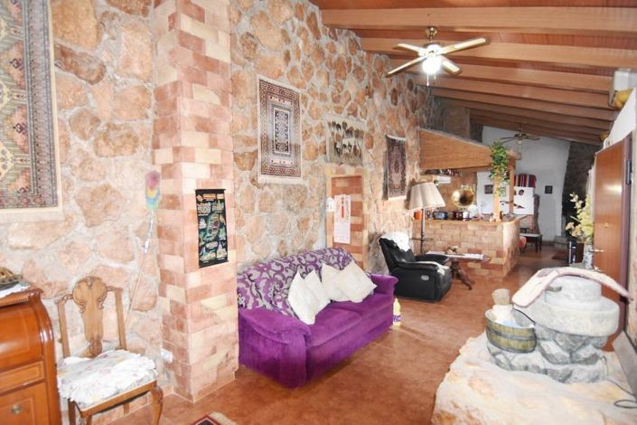 Image No.12-4 Bed Country House for sale