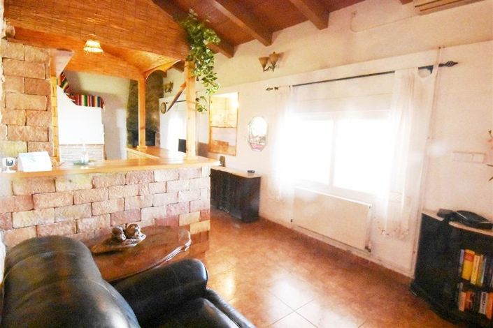 Image No.22-4 Bed Country House for sale