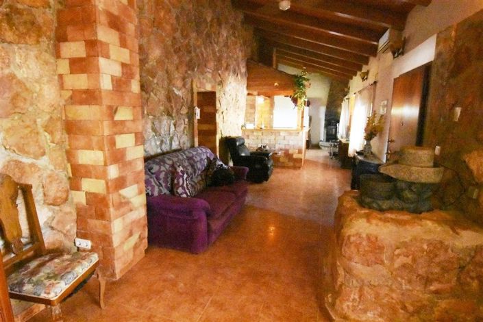 Image No.23-4 Bed Country House for sale