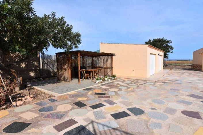 Image No.3-4 Bed Country House for sale