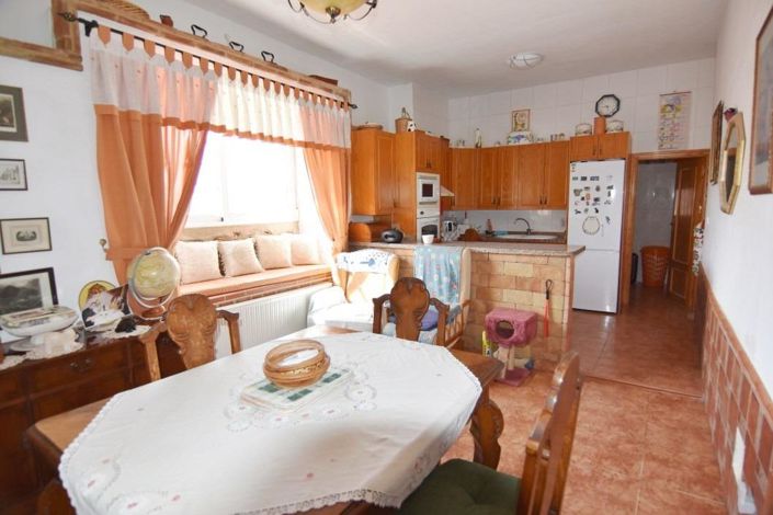 Image No.31-4 Bed Country House for sale