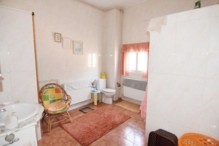 Image No.33-4 Bed Country House for sale