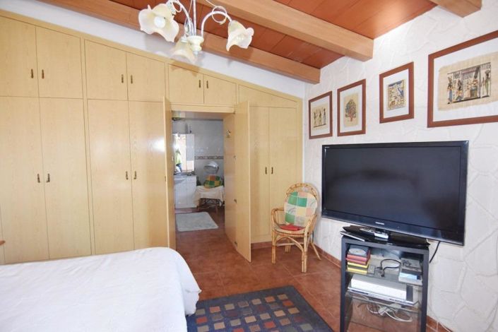 Image No.37-4 Bed Country House for sale