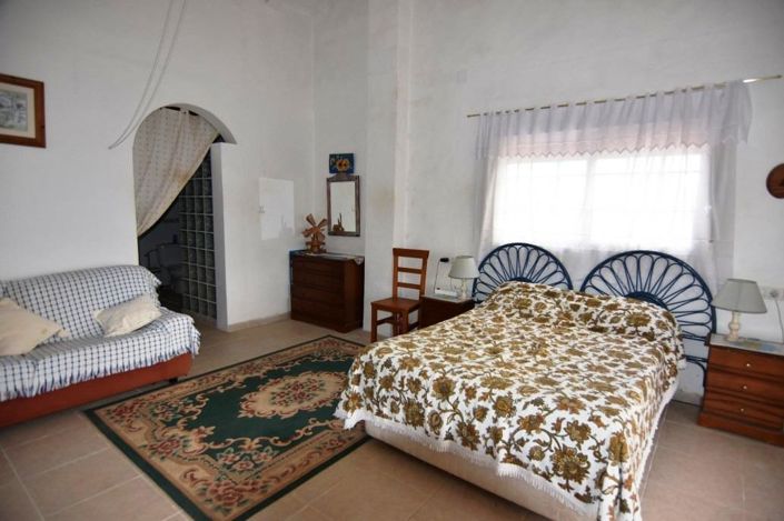 Image No.15-7 Bed Country House for sale