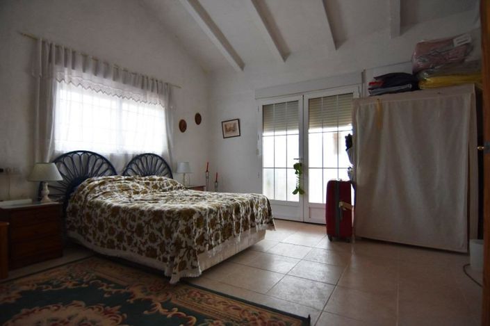 Image No.16-7 Bed Country House for sale