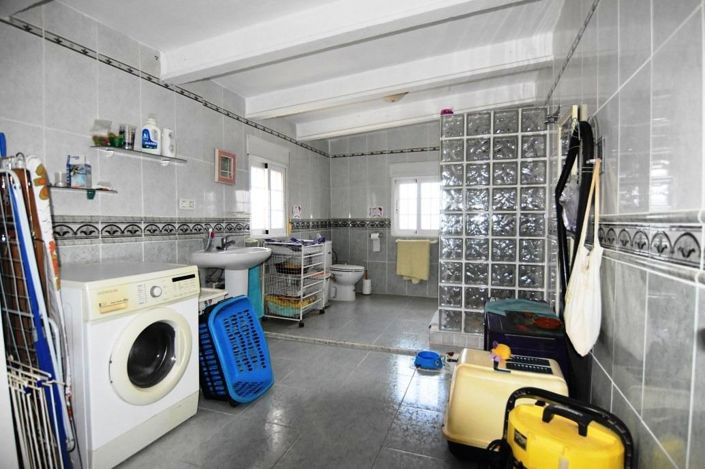 Image No.22-7 Bed Country House for sale