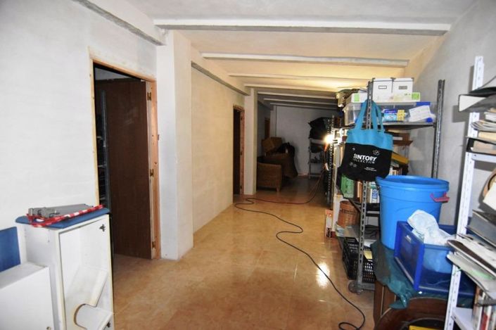 Image No.33-7 Bed Country House for sale