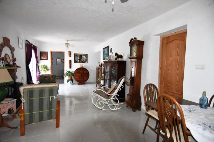 Image No.9-7 Bed Country House for sale