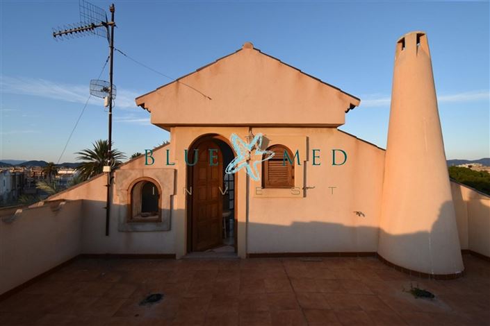 Image No.17-11 Bed Villa for sale