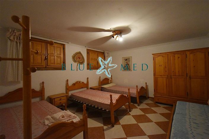 Image No.30-11 Bed Villa for sale