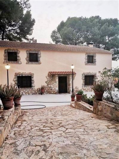 Image No.1-Villa de 4 chambres à vendre à Lorca