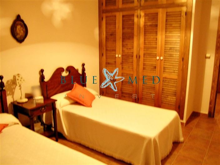 Image No.3-6 Bed Villa for sale