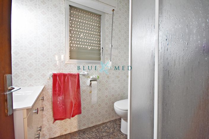 Image No.23-4 Bed Property for sale