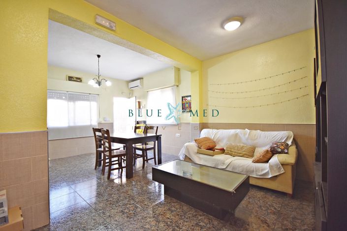 Image No.6-4 Bed Property for sale