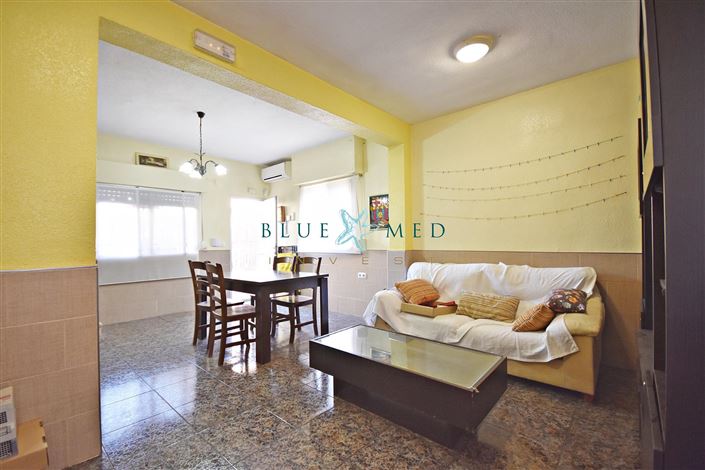 Image No.6-4 Bed Property for sale