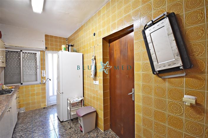 Image No.8-4 Bed Property for sale