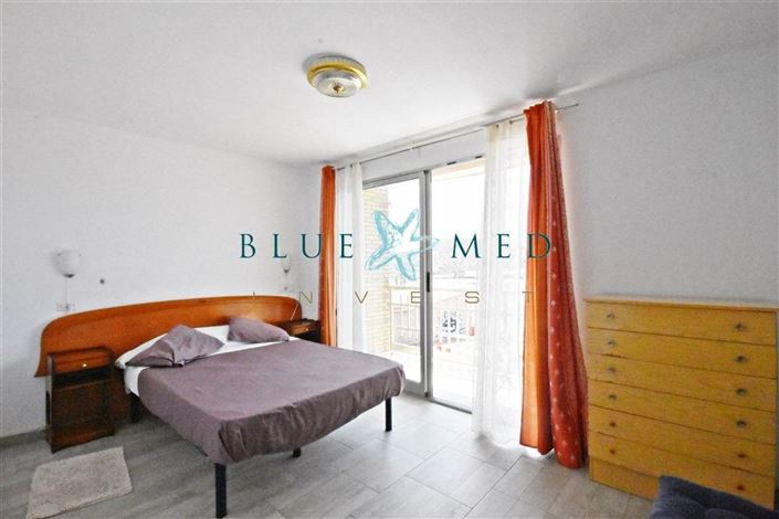 Image No.15-3 Bed Flat for sale