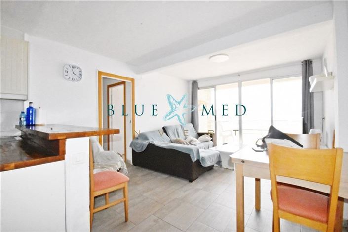 Image No.9-3 Bed Flat for sale