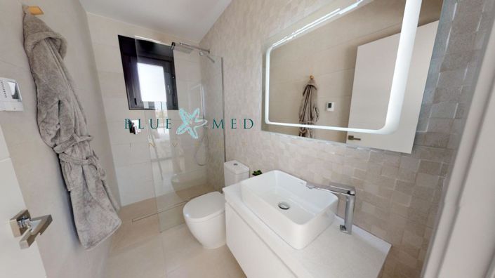 Image No.11-3 Bed House for sale