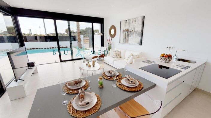 Image No.25-3 Bed House for sale