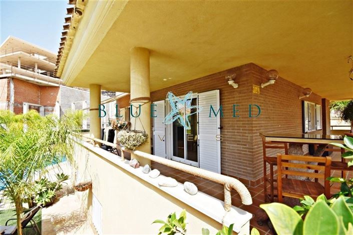 Image No.6-5 Bed Villa for sale