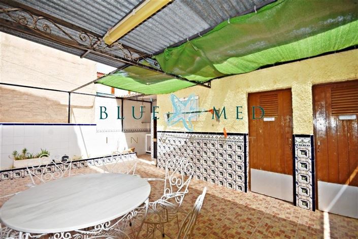 Image No.16-5 Bed Property for sale