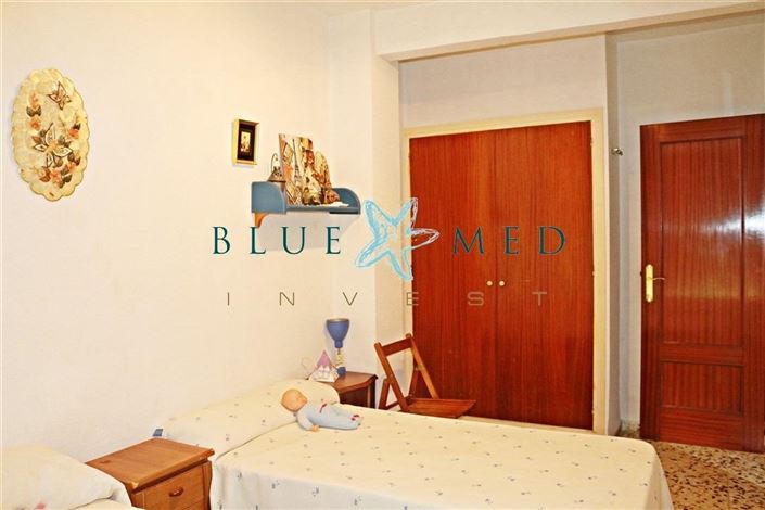 Image No.18-3 Bed Flat for sale