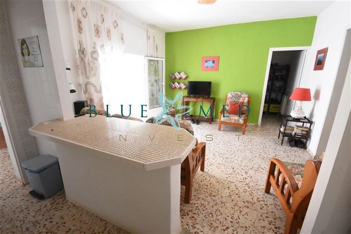 Image No.8-3 Bed House for sale