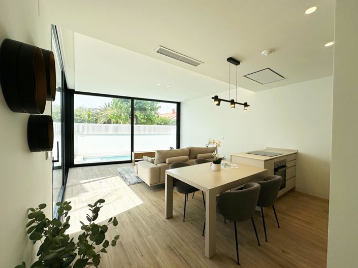 Image No.17-3 Bed Villa for sale