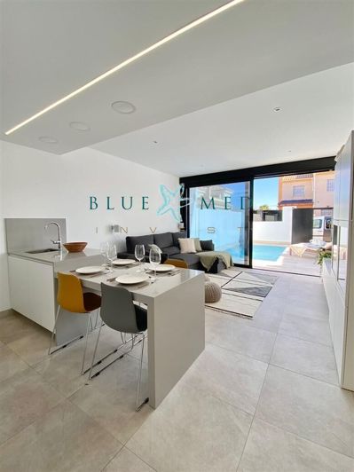 Image No.7-3 Bed Villa for sale