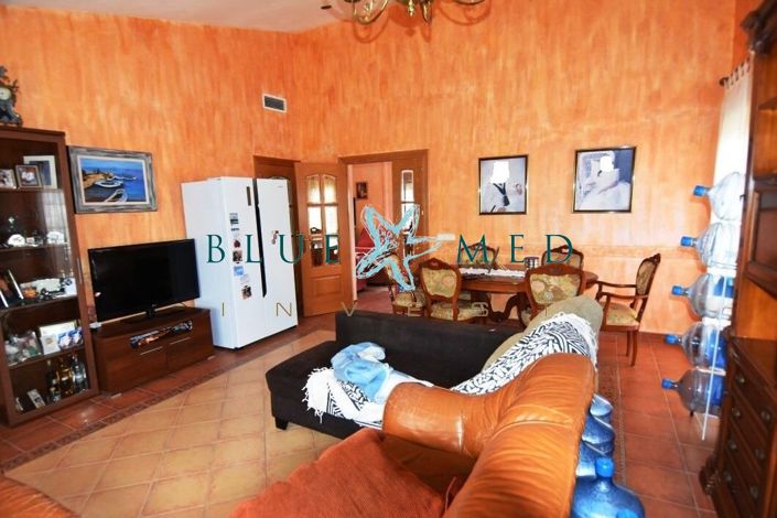 Image No.11-4 Bed Country House for sale