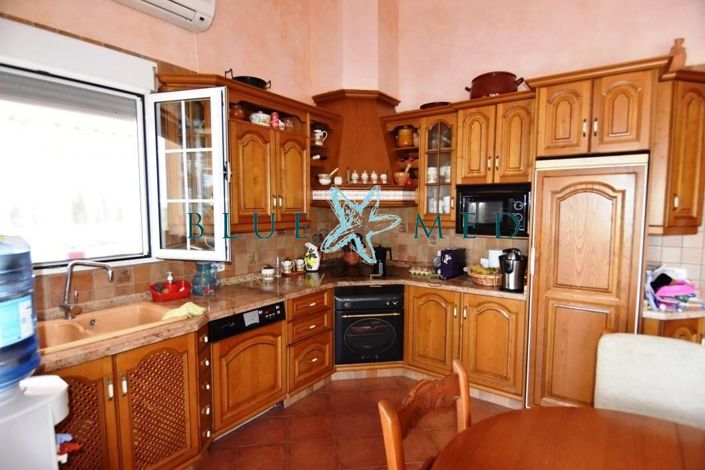 Image No.16-4 Bed Country House for sale