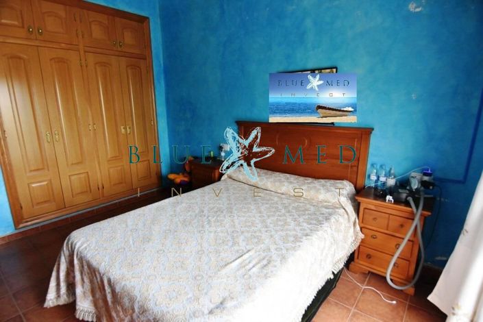 Image No.28-4 Bed Country House for sale