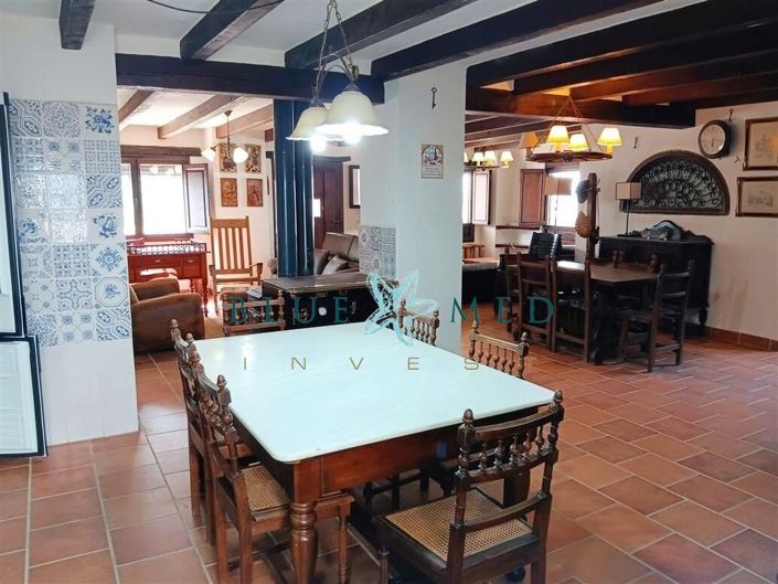 Image No.21-7 Bed Villa for sale