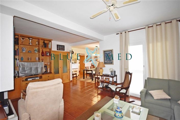 Image No.12-8 Bed Villa for sale