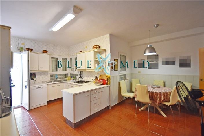 Image No.14-8 Bed Villa for sale