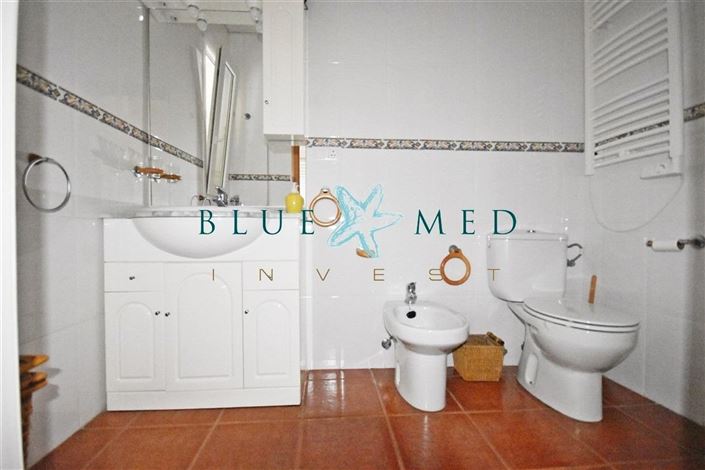 Image No.28-8 Bed Villa for sale