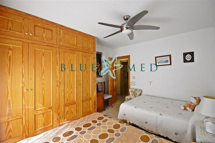 Image No.19-3 Bed Flat for sale